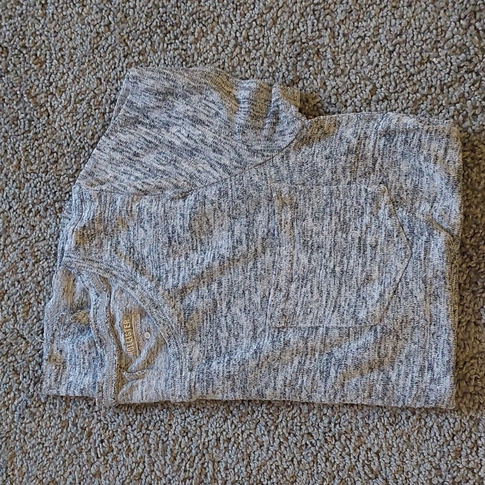 Hollister pocket t-shirt